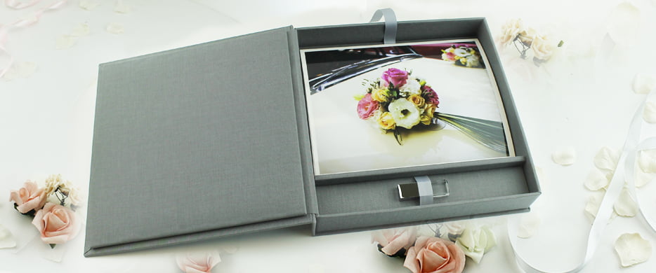 Grande Elegant USB Photo Prints Gift Box