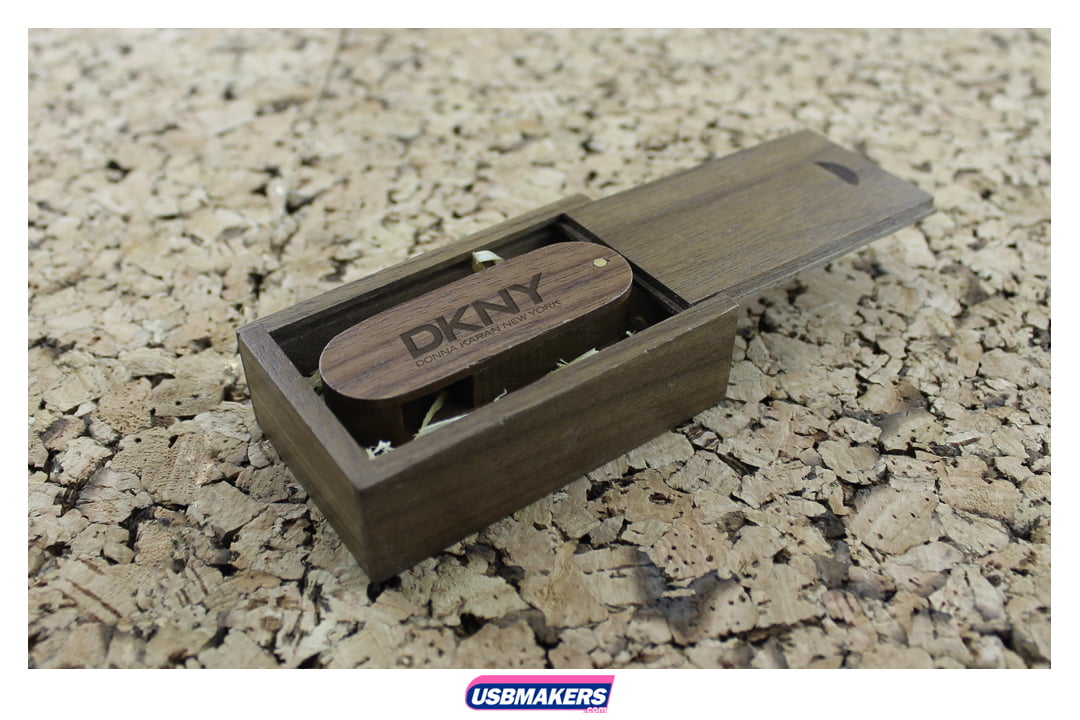 Wooden Twister Branded USB Memory Stick Image 3